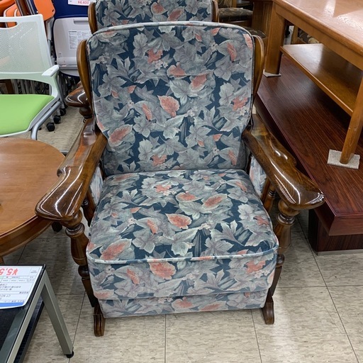 【ジモティー割引で最大15％OFF⭐️】 カリモク karimoku コロニアル 1人掛けソファー 花柄