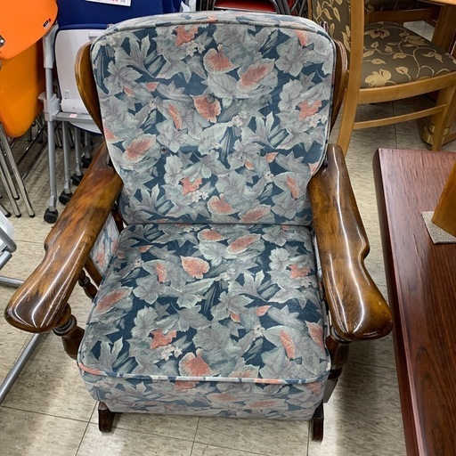 【ジモティー割引で最大15％OFF⭐️】 カリモク karimoku コロニアル 1人掛けソファー 花柄