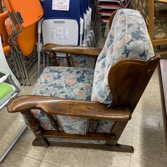 【ジモティー割引で最大15％OFF⭐️】 カリモク karimoku コロニアル 1人掛けソファー 花柄の画像