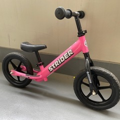 ストライダー12バランスバイク ピンクの画像