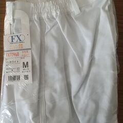 未使用品 食品工場等で使用の服と帽子の画像