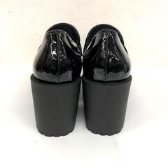 【新品保管品】‪︎❤︎‪︎ フリッカ☆エナメル 厚底靴 ブラック Lの画像