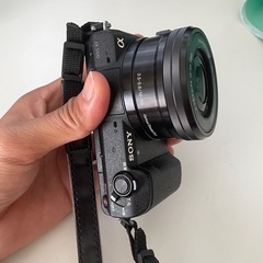 ソニーA5100とレンズキットの画像