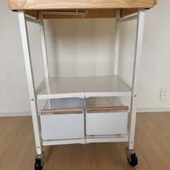 キッチンワゴン　キャスター、引き出し付の画像