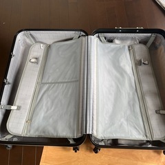 大型スーツケース75+50+30㎝＝155㎝の画像
