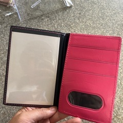 パスポートホルダー パスポートカバー クリアカードIDホルダーケース 実用的で便利 パスポートIDカードクレジットカード用 整理された旅行海外の画像