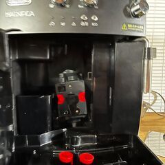デロンギ マグニフィカ 全自動コーヒーマシン ESAM04110BH エスプレッソ式の画像