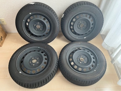 【お譲り先決まりました】【美品】ブリヂストンスタッドレスタイヤ【185/60R15】