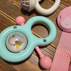 赤ちゃん おもちゃ シャカリンリン ベビーカー用品の画像