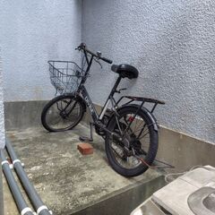 自転車　（パンクあり）の画像