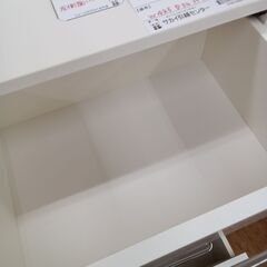 ★リユースのサカイ水戸店★  ４段チェスト ホワイト H97×D34×W43.5 クリーニング済み MT5710の画像