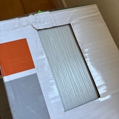  【未使用】PVCフロアタイル 木目調 ML-004 約12畳分 貼るだけ簡単リフォーム 防水 床暖房対応の画像