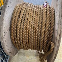 735 麻ロープ 30m ロープ径約19mm 中古現状品の画像