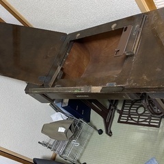 ミシン台の画像