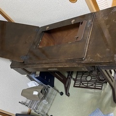 ミシン台の画像