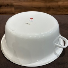 消毒用のタライ(ホーロー)の画像