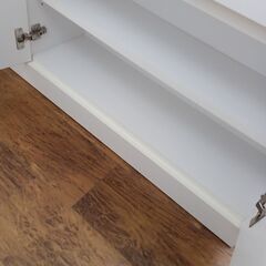 ★リユースのサカイ水戸店★  キャビネット ホワイト H88.5×D27×W120 クリーニング済み MT5711の画像