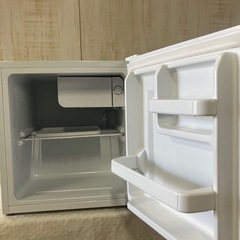 J517⭐️A&R 1ドア　2019年製　家庭用　ノンフロン冷蔵庫　アレジアの画像