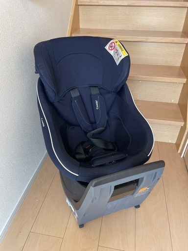 Combi コンビ 回転式チャイルドシート クルムーヴスマート