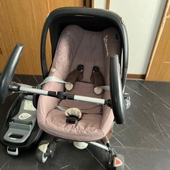 マキシコシ、ベビーカーチャイルドシートセットの画像