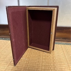 ブックボックス 本型小物入れ アンティーク風の画像