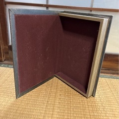 ブックボックス 本型小物入れ アンティーク風の画像