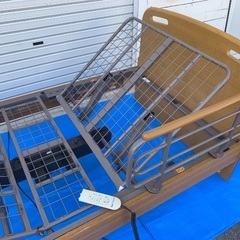 【岡山市内無料配送】コイズミ 電動介護ベッド ウェルホームベッド サイドレール付きの画像