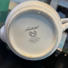 【引き取り限定】中古品　ティーポット　2個セット　ノリタケの画像