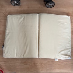 ベビー布団/プレイマット（※IKEAのおしゃれ袋つき）の画像