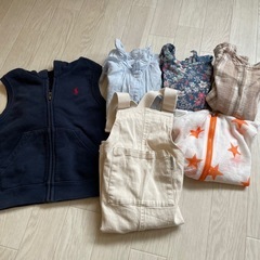 【受け渡し予定】女の子　服 90-80 まとめ売り　約50着の画像
