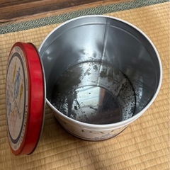 昭和レトロ 缶の画像