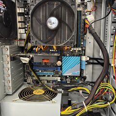 Ubunu PC, Xeon E5-2687W, 64GB RAM, 128GB SSD, ASUS P9X79 LE, GT620 NCNRで良い方のみの画像