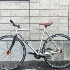 mongoose クロスバイク ピストバイクの画像
