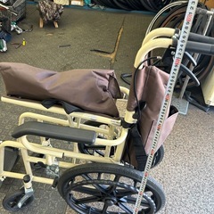 車いすの画像