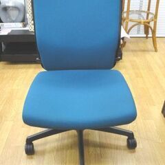 美品 オカムラ エスクード オフィスチェア ハイバック 肘無し C435ZR FFW5 ターコイズブルー OAチェア 西岡店の画像