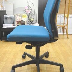 美品 オカムラ エスクード オフィスチェア ハイバック 肘無し C435ZR FFW5 ターコイズブルー OAチェア 西岡店の画像