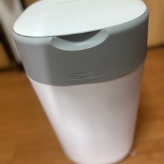 combi diaper binの画像
