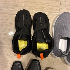 靴23センチ　1〜2回のみ使用　の画像