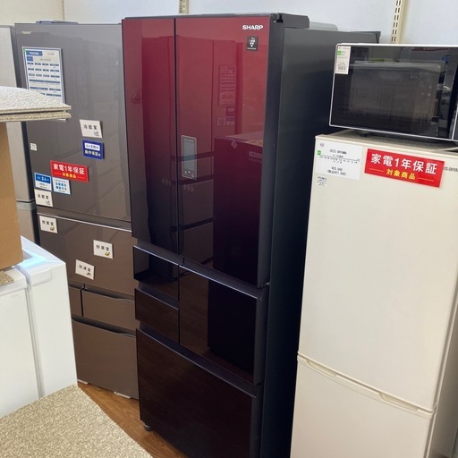 安心の6ヶ月保証付。【SHARP ６ドア冷蔵庫　SJ-AF50H-R 502L 2021年製　中段ヘコミ小有り】取りに来れる方限定