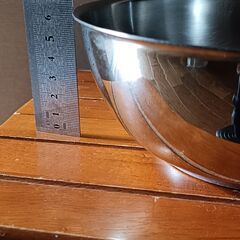この鍋は、ドイツの調理器具ブランド「Küchenprofi」中古品の画像