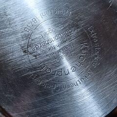 この鍋は、ドイツの調理器具ブランド「Küchenprofi」中古品の画像