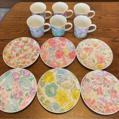 食器の画像