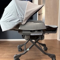 Combiの電動ハイローチェアの画像