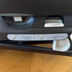 コンビ 電動ベビーチェアの画像