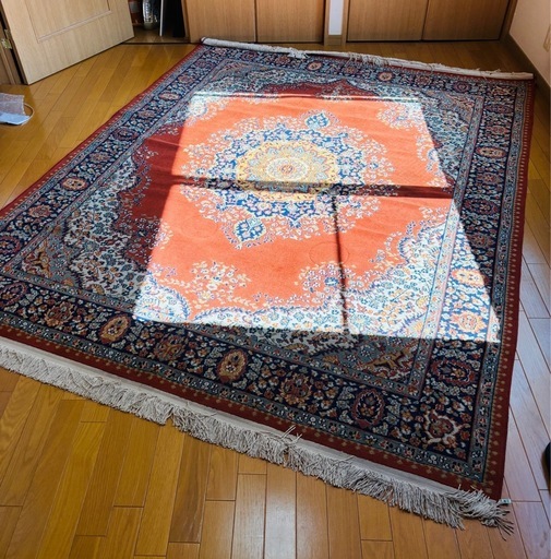 カーペット　レッド