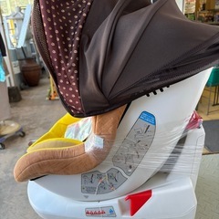 《リユースマン倉敷》 希少モデル プーさん回転式チャイルドシート0〜18kg(新生児〜4歳くらいまで)の画像