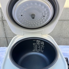 IRIS OHYAMA KERC-MB30-W 炊飯器の画像