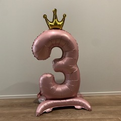 3歳バルーン自立型の画像