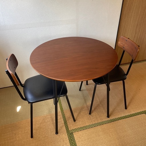 ダイニングセット　テーブル1 チェアー2