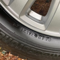 ブリジストン　スタッドレスタイヤホイール付き VRX3 185/65R15 24年21しゅう21週の画像